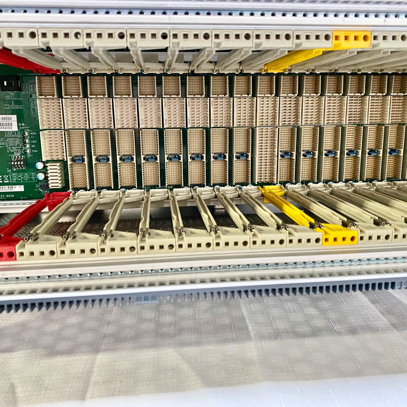 Agilent / Keysight M 9018 B PXIe Chassis