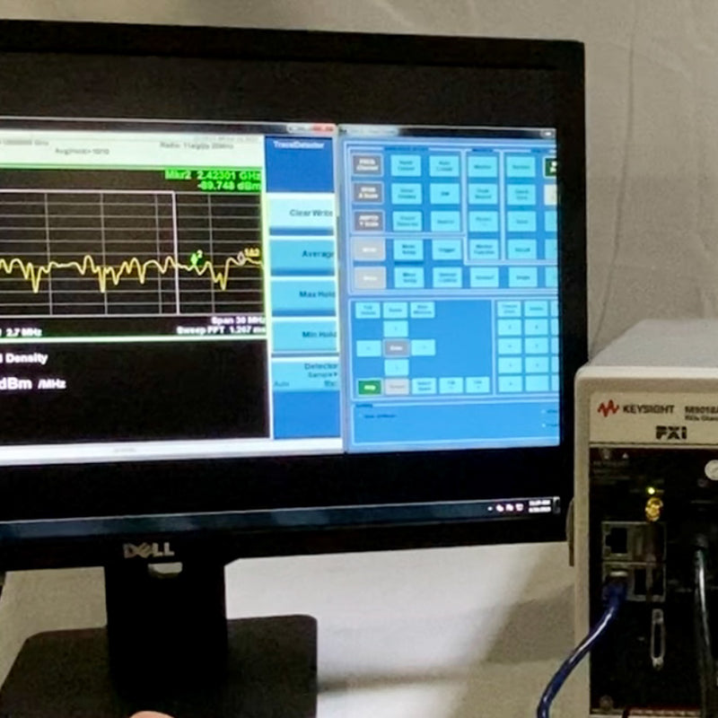 Agilent / Keysight M 9421 A VXT Vector Transceiver