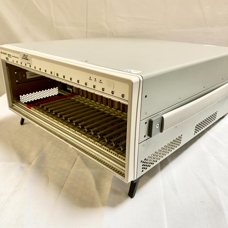 Agilent / Keysight M 9018 A Chassis