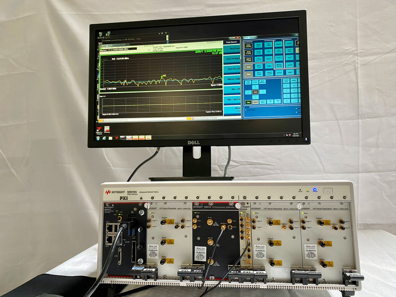 Agilent / Keysight M 9421 A VXT Vector Transceiver