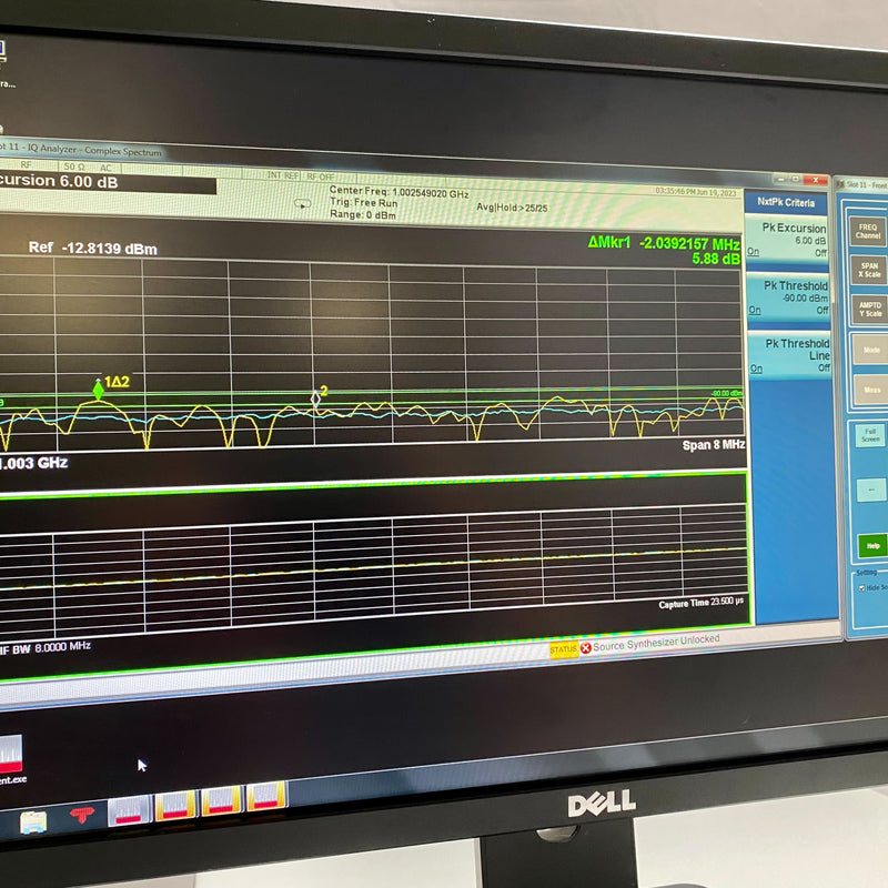 Agilent / Keysight M 9421 A VXT Vector Transceiver