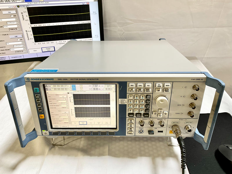 Rohde & Schwarz SMU 200 A Vector Signal Generator