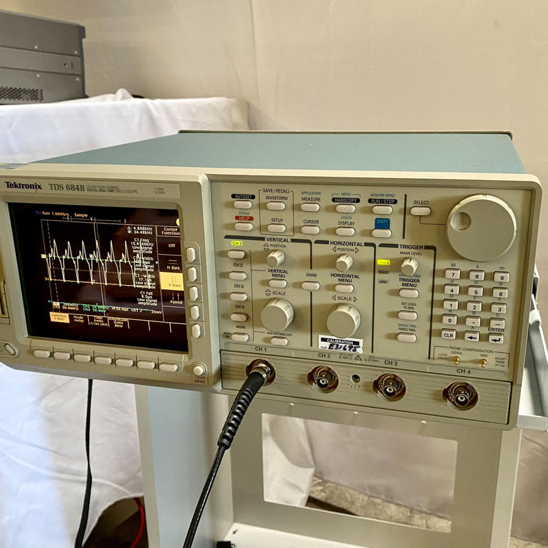 Tektronix TDS 684 B Digital Real-Time Oscilloscope