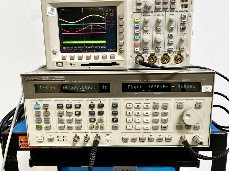 Agilent 8665 B Synthesized Signal Generator