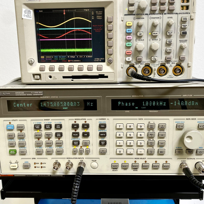 Agilent 8665 B Synthesized Signal Generator