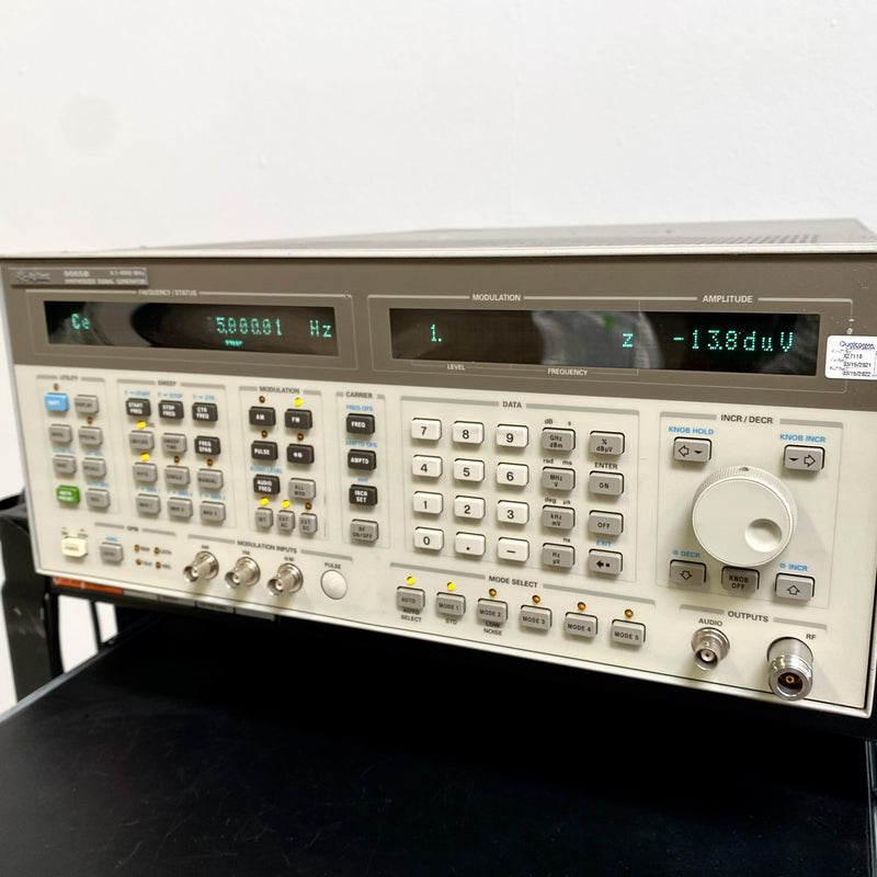 Agilent 8665 B Synthesized Signal Generator