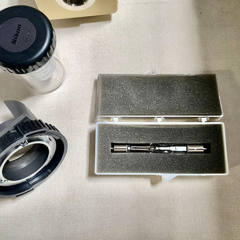 Nikon Eclipse L 200 Microscope