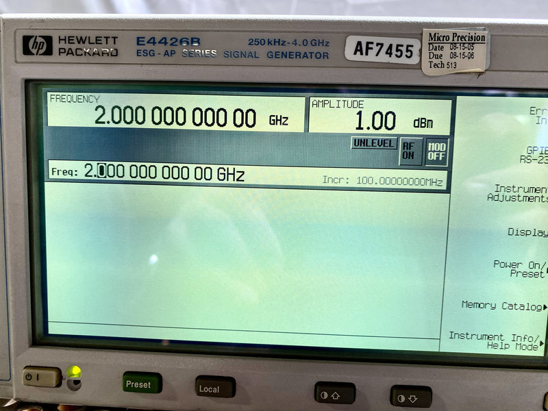 Agilent E 4426 B ESG-AP Series Signal Generator