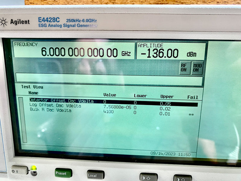 Agilent E 4428 C ESG Analog Signal Generator