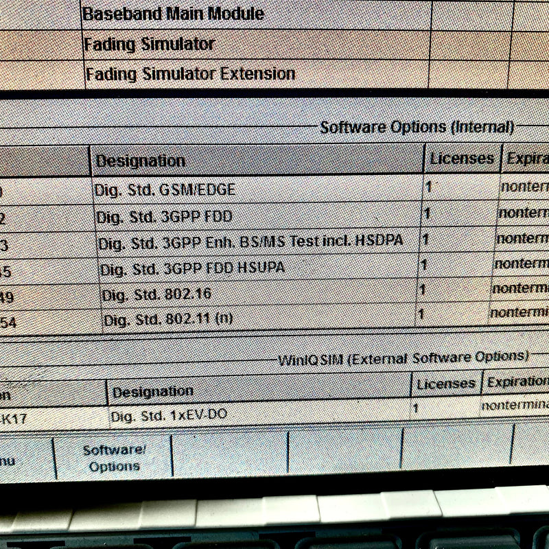 Rohde & Schwarz SMU 200 A Vector Signal Generator