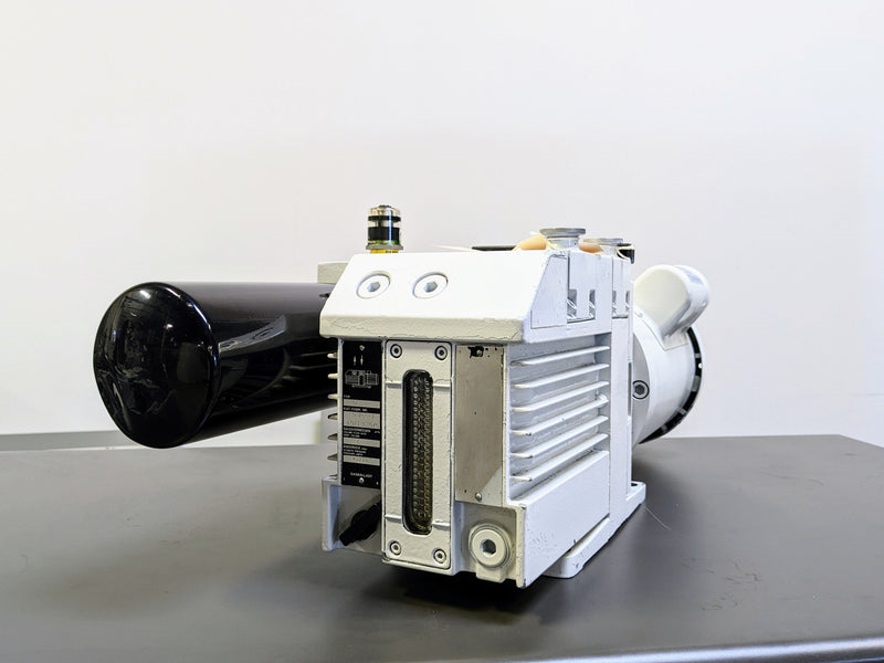 Leybold D 8 B Vacuum Pump