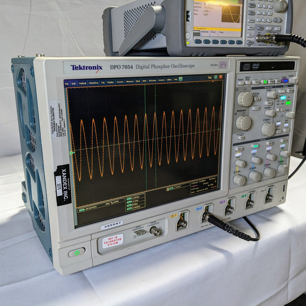 Tektronix DPO 7054 Digital Phosphor Oscilloscope