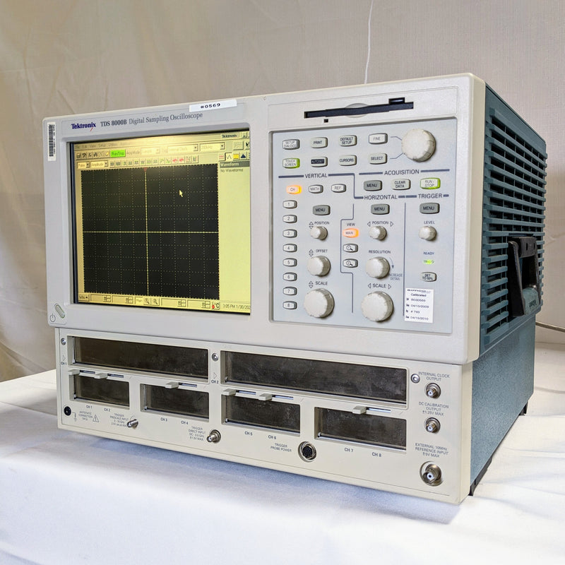 Tektronix TDS 8000 B Digital Sampling Oscilloscope