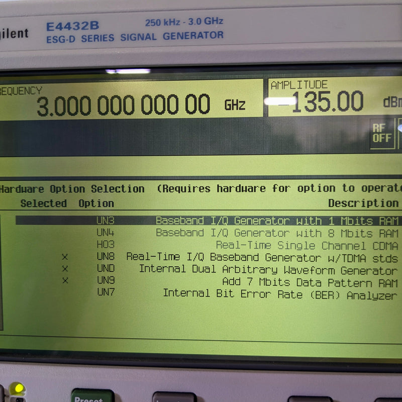 Agilent E 4432 B Signal Generator