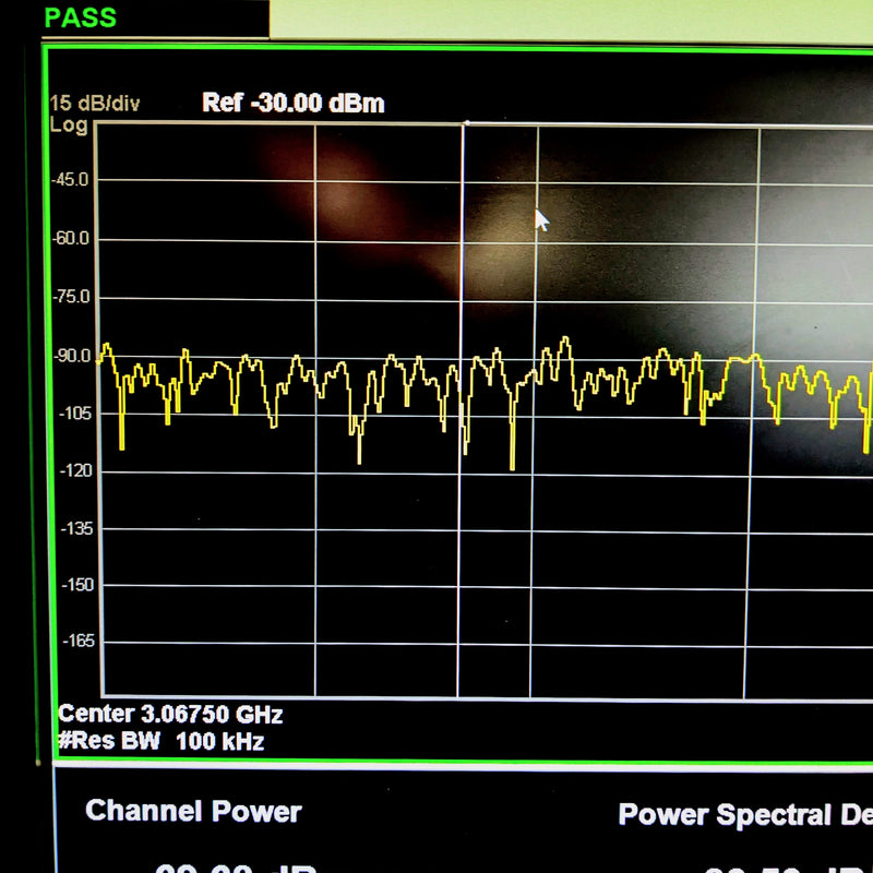 Agilent / Keysight M 9421 A VXT Vector Transceiver