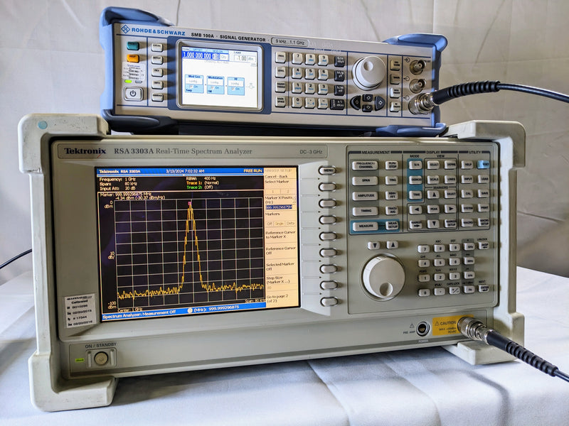 Tektronix RSA 3303 A Real Time Spectrum Analyzer