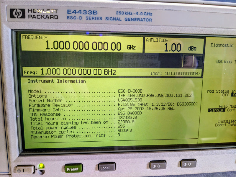 Agilent E 4433 B ESG D Series Signal Generator