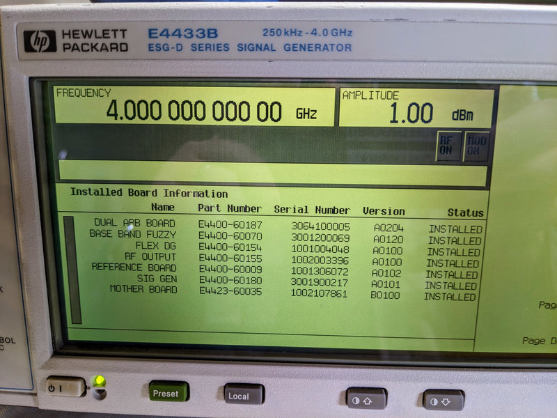 Agilent E 4433 B ESG D Series Signal Generator