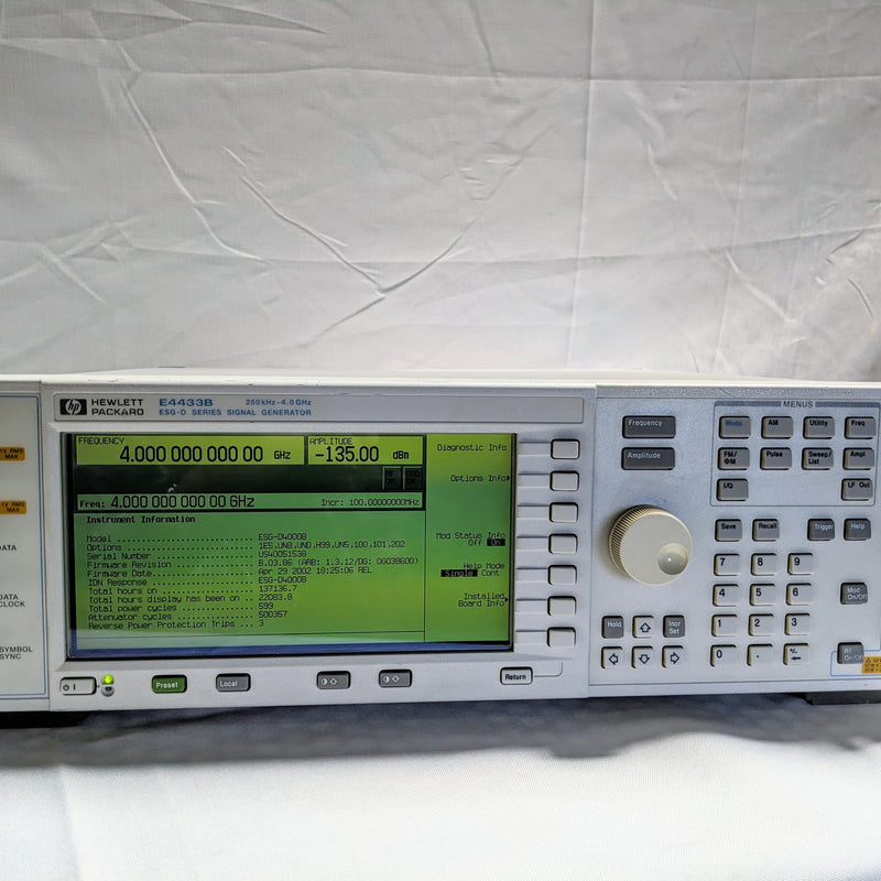 Agilent E 4433 B ESG D Series Signal Generator