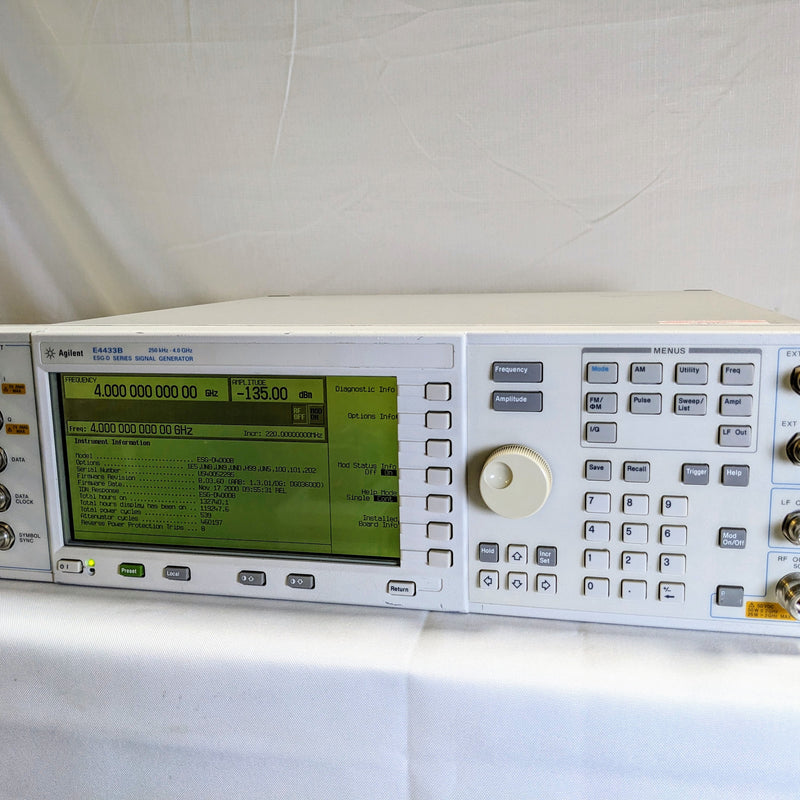 Agilent E 4433 B ESG-D Series Signal Generator