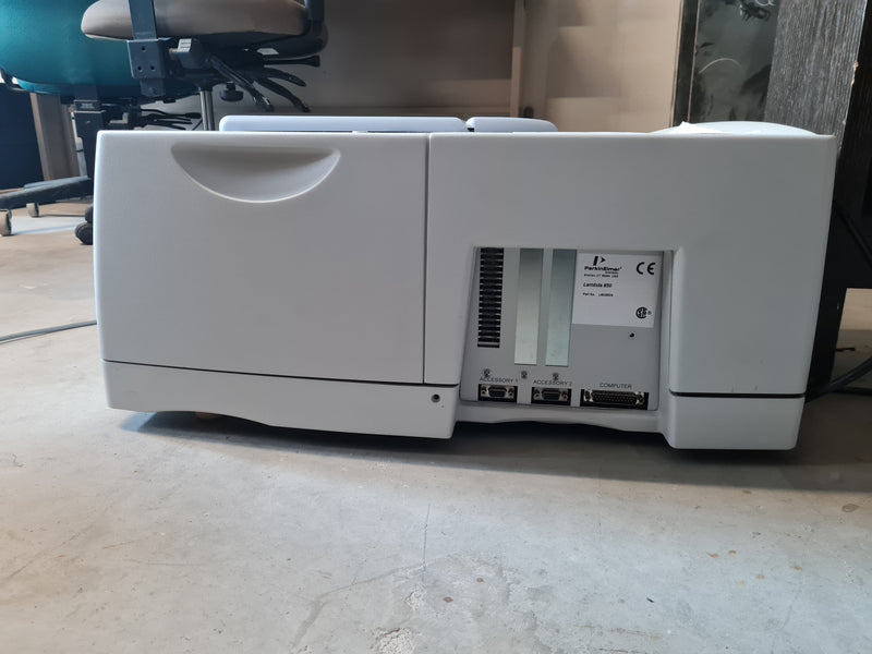 Perkin Elmer Lambda 850 UV / Vis Spectrometer