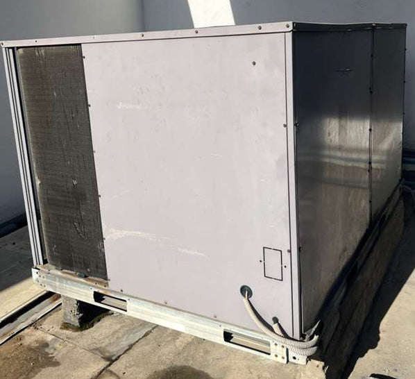 Carrier 50 TFQ 012 Rooftop Heat Pump