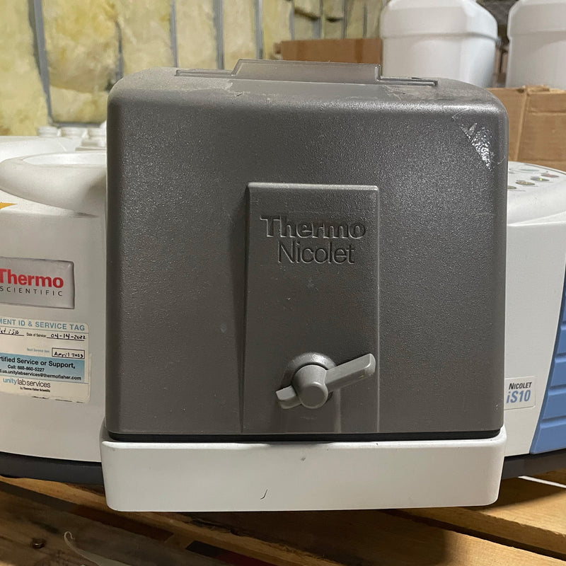 Thermo Fisher Nicolet iS10 Spectrophotometer