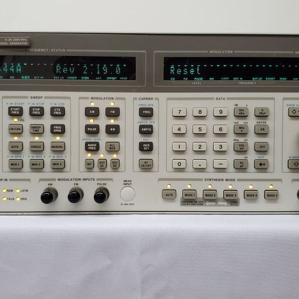 Agilent 8644 A Synthesized Signal Generator