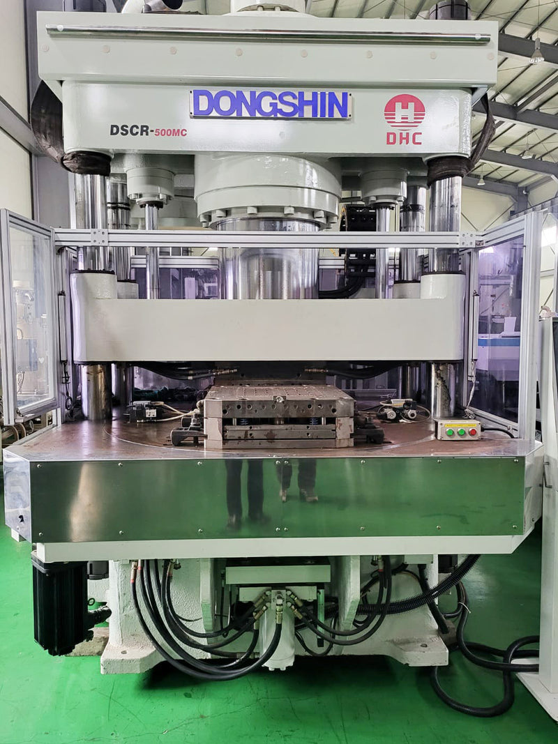 Dongshin DSCR 500 MC Vertical Injection Molding Machine