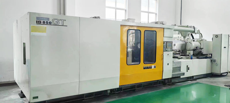 Toshiba IS 850 GT Injection Molding Machine