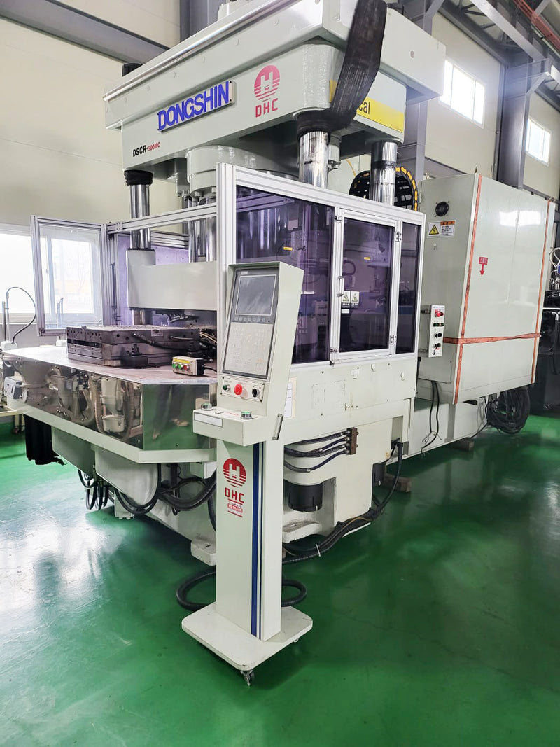 Dongshin DSCR 500 MC Vertical Injection Molding Machine