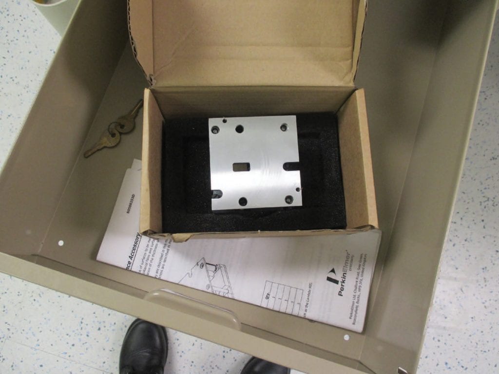 Perkin Elmer-Lambda 9-Spectrometer-51648 Image 2