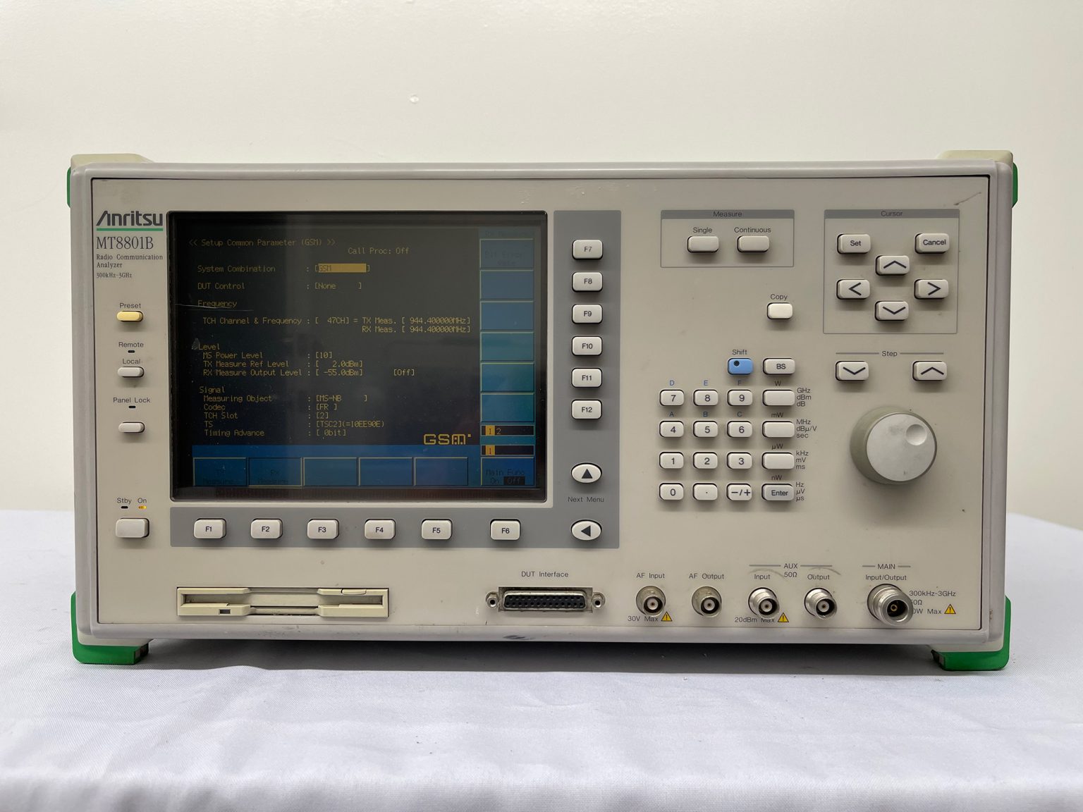 Anritsu-MT 8801 B-Radio Communication Analyzer – 300kHz-3GHz-59887