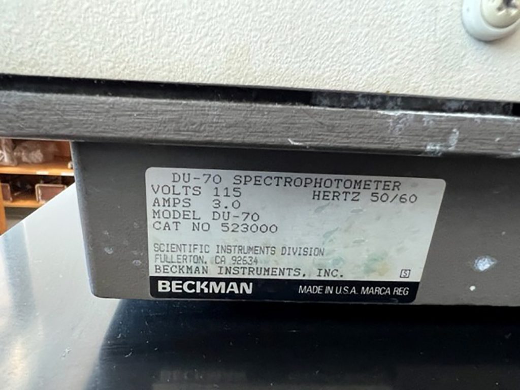 Beckman  DU 70  Spectrophotometer  66730 For Sale