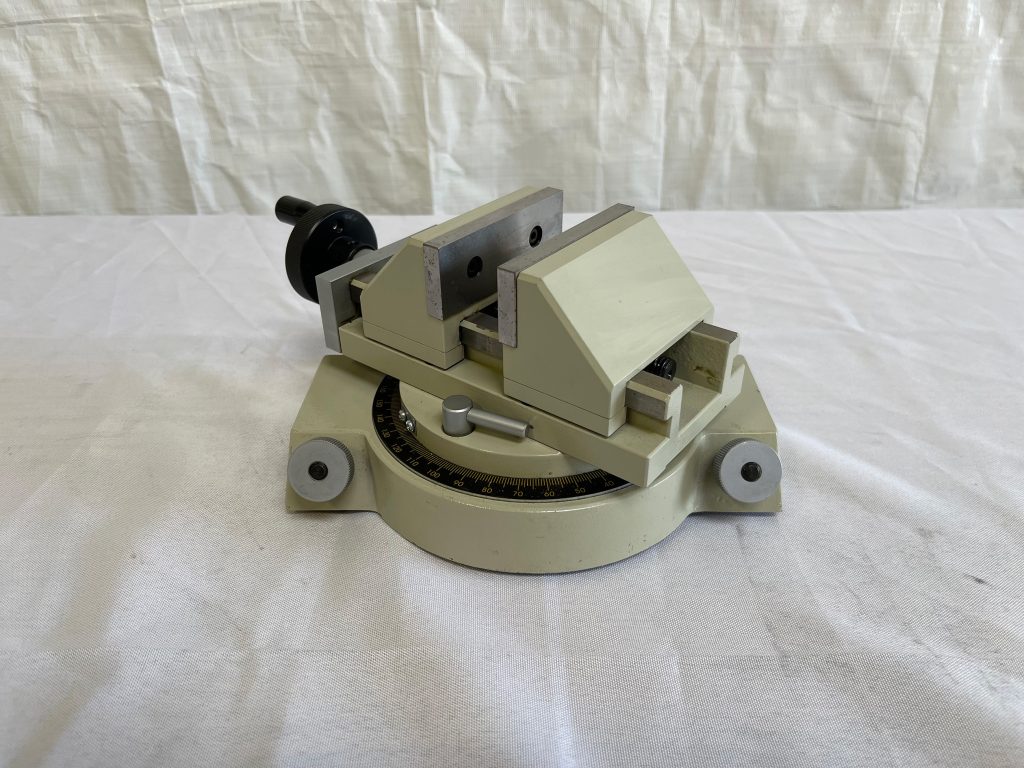 Buy  Mitutoyo  218 003  Rotary Vise  67481