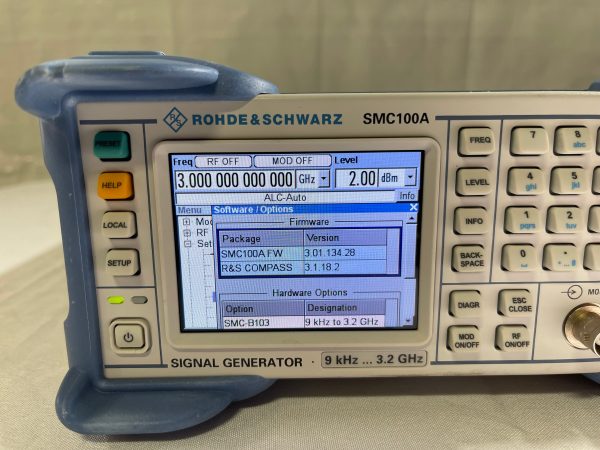 Rohde & Schwarz  SMC 100 A  Signal Generator  68798