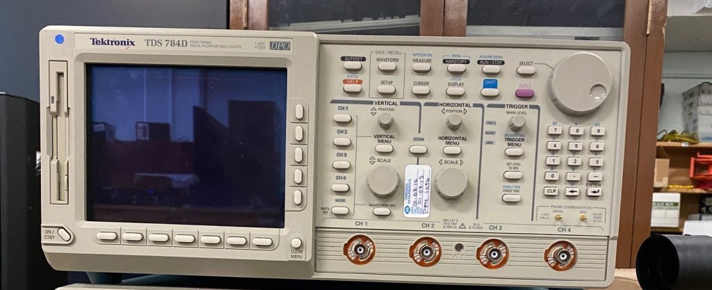 Buy Tektronix  TDS 784 D  Digital Oscilloscope  69188