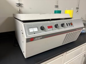 Buy Beckman Coulter  Allegra 6  Benchtop Centrifuge  71083 Online