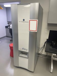 Biomerieux  Vitek MS  Identification System  67450 For Sale