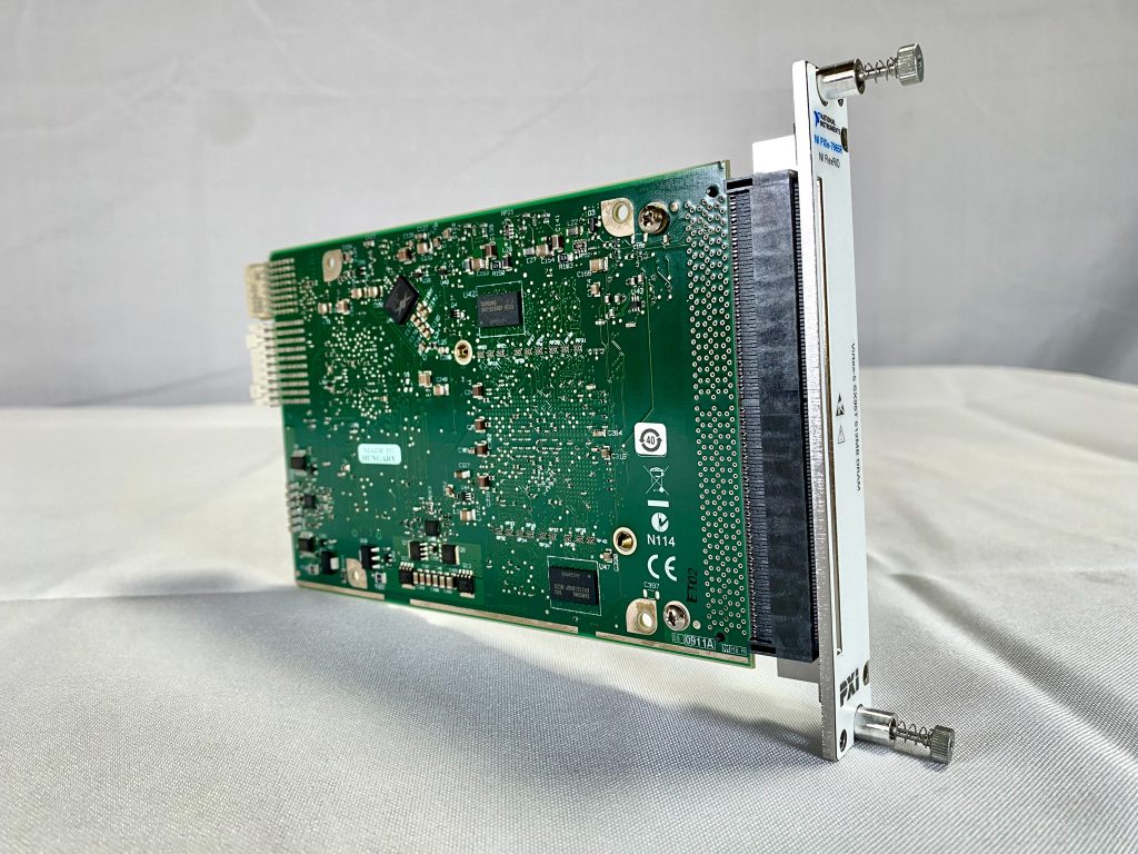 National Instruments NI PXIe 7965 R NI FlexRIO Module 72025 Bridge