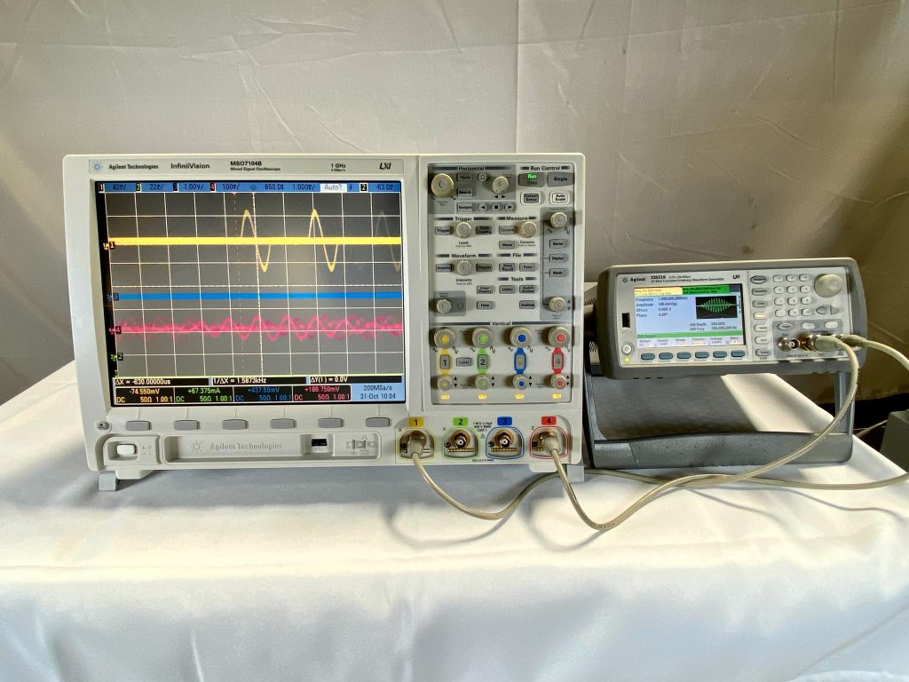 View Agilent  MSO 7104 B  Mixed Signal Oscilloscope  68692