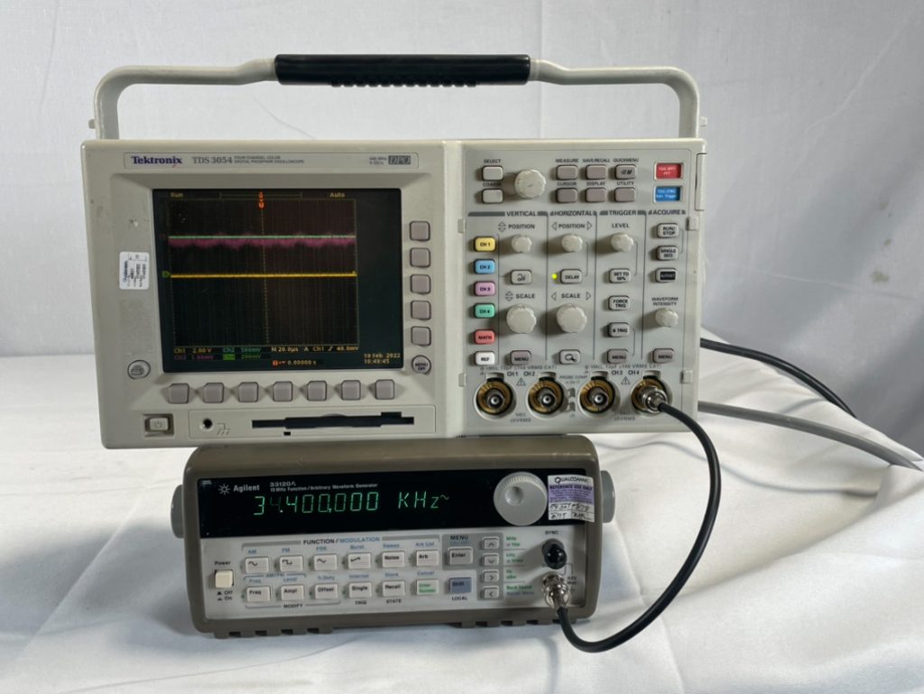 Tektronix -TDS 3054 -Four Channel Color Digital Phosphor Oscilloscope ...